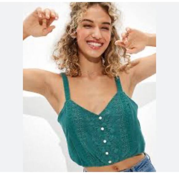 American Eagle Cropped Button Front Top Size Medium - Picture 6 of 6